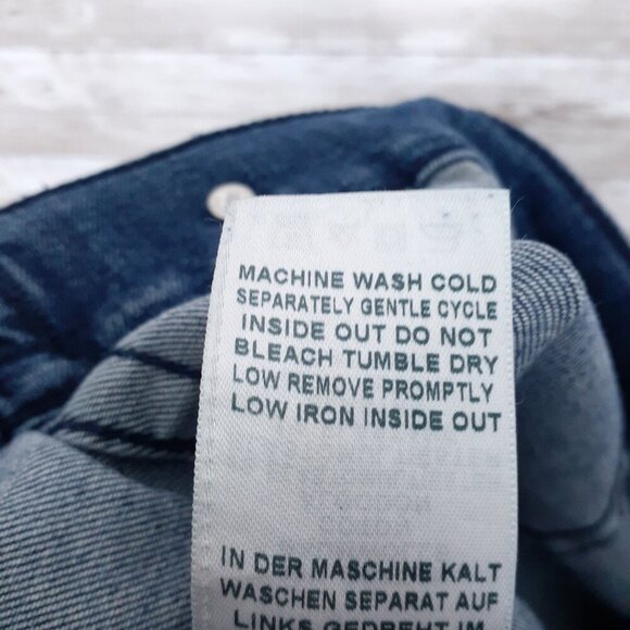 True Religion Womens Denim Trucker Jacket S Destroyed Stretch Blue Jean 263 - Picture 6 of 6